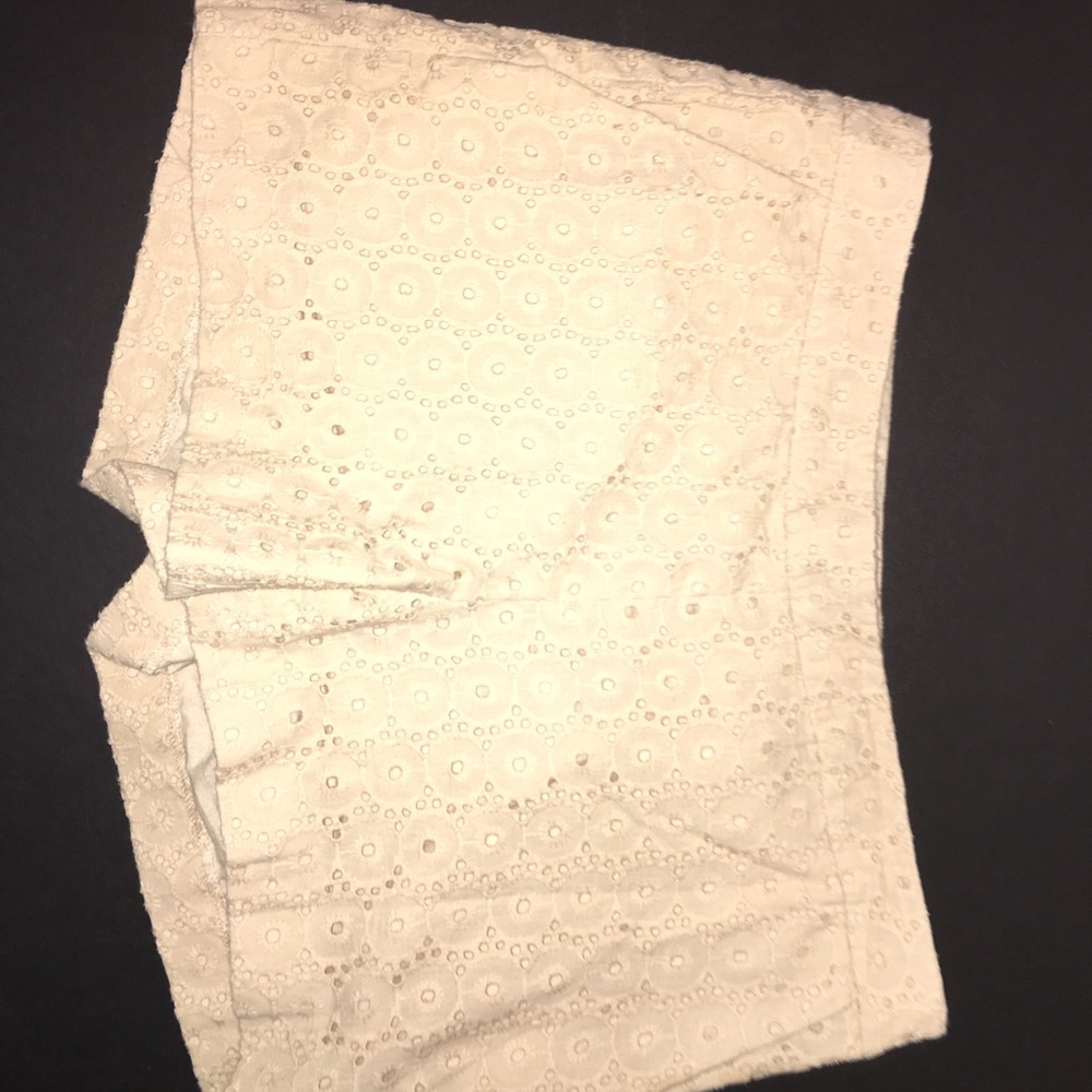Great GO-TO shorts for dressy or casual outfit⭐️